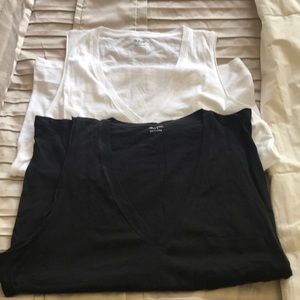 Bundle Madewell v neck pocket tank